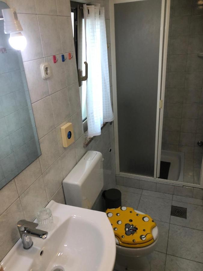 Kris Apartment Porec Exterior photo